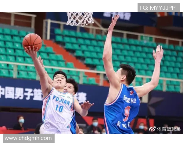 重庆篮球队实力强劲荣登全国排行榜第三名引发热议 重庆篮球队实力强劲荣登全国排行榜第三名引发热议